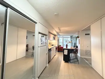 Condo Apartment in Toronto