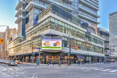 384 Yonge Street 93, Toronto, On M5b 1s8