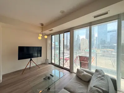 Condo Apartment in Toronto