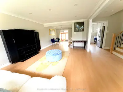 46 Bowerbank Drive, Toronto, On M2m 1z8