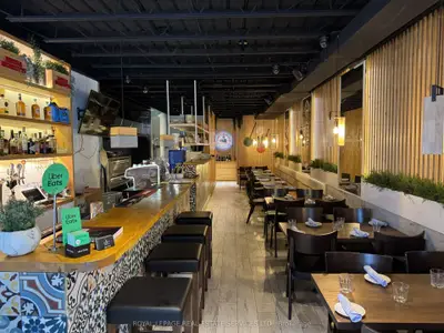 740 King Street W, Toronto, On M5v 1n3