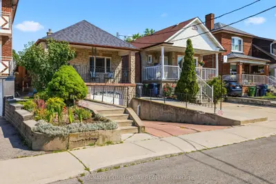 26 Jesmond Avenue, Toronto, On M6e 1v5
