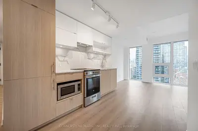 100 Queen Street E 2003, Toronto, On M5c 0b5