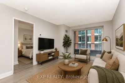 230 King Street 614, Toronto, On M5a 1k5