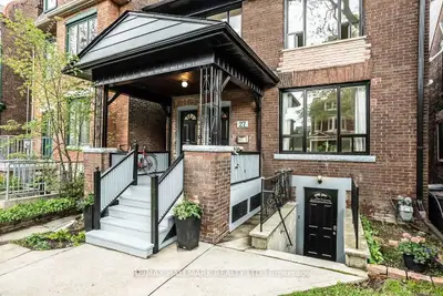 27 Delaware Avenue Loft, Toronto, On M6h 2s8