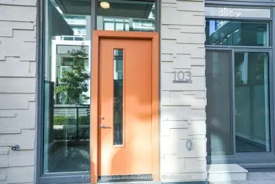 95 Mcmahon Drive Th103, Toronto, On M2k 0h2