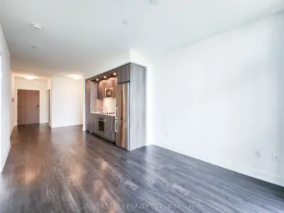20 Inn On The Park Drive 645, Toronto, On M3c 0p7