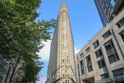25 The Esplanade 808, Toronto, On M5e 1w5