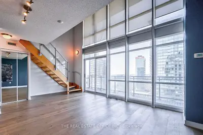 15 Fort York Boulevard 3905, Toronto, On M5v 3y4
