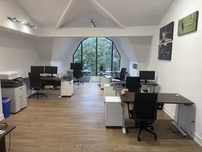 37 Prince Arthur Avenue 3rd Floor, Toronto, On M5r 1b2