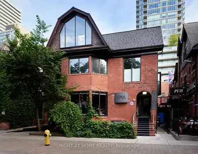 37 Prince Arthur Avenue 3rd Floor, Toronto, On M5r 1b2