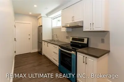 248 Wilmington Avenue Apt 1, Toronto, On M3h 5k3