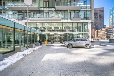 39 Queens Quay E 837, Toronto, On M5e 0a4