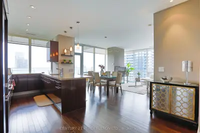 80 John Street 4002, Toronto, On M5v 3x4