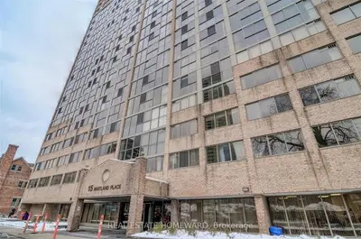 Condo Apartment in Toronto