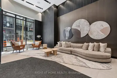 20 Soudan Avenue Ph03, Toronto, On M4s 0e2