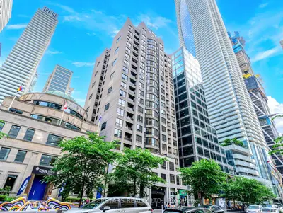 Condo Apartment in Toronto