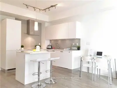 9 Bogert Avenue 1104, Toronto, On M2n 1k4