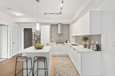 9 Bogert Avenue 1104, Toronto, On M2n 1k4