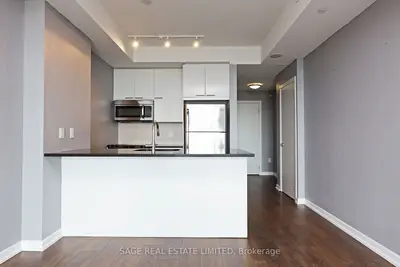 Condo Apartment in Toronto
