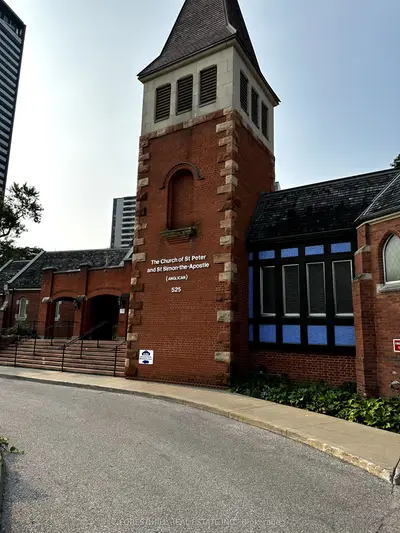 525 Bloor Street E Lower, Toronto, On M4w 1j1