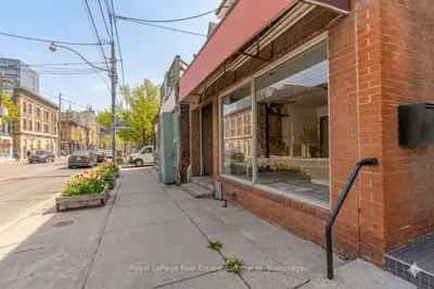198 Bathurst Street, Toronto, On M5t 2r8