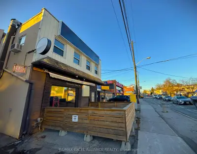 126 Willowdale Avenue, Toronto, On M2n 4y2