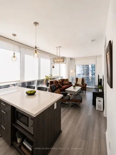 Condo Apartment in Toronto
