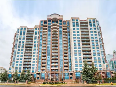 Condo Apartment in Toronto