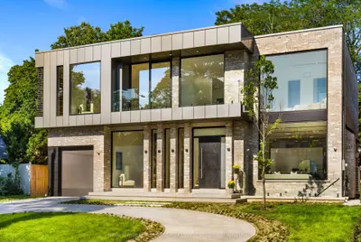 7 Lumley Avenue, Toronto, On M4g 2x3