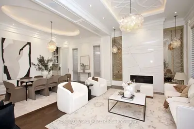 35 Longwood Drive S, Toronto, On M3b 1t9