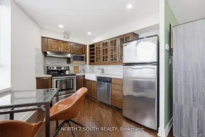 270 Queens Quay W 505, Toronto, On M5j 2n4