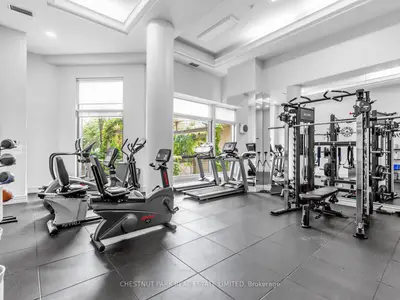 1 Balmoral Avenue 505, Toronto, On M4v 3b9