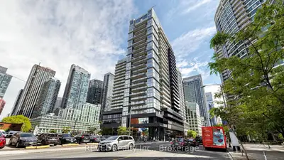 352 Front Street W 306, Toronto, On M5v 0k3