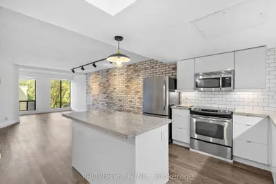 456 College Street 306, Toronto, On M6g 4a3