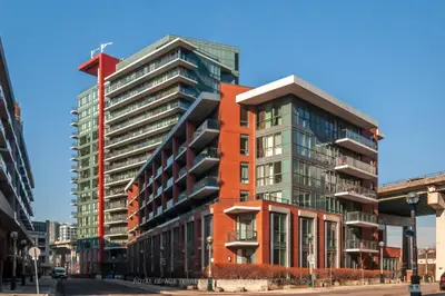 Condo Apartment in Toronto