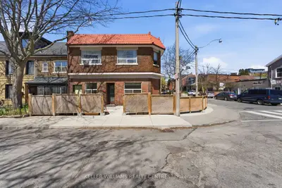 42 Mansfield Avenue, Toronto, On M6j 2b2