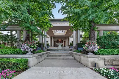 Condo Apartment in Toronto