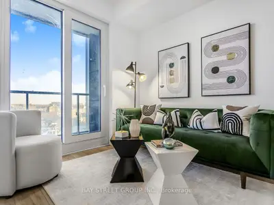 2020 Bathurst Street 1812, Toronto, On M5p 0a6