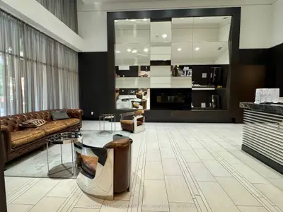 38 Grand Magazine Street 1233, Toronto, On M5v 0b1