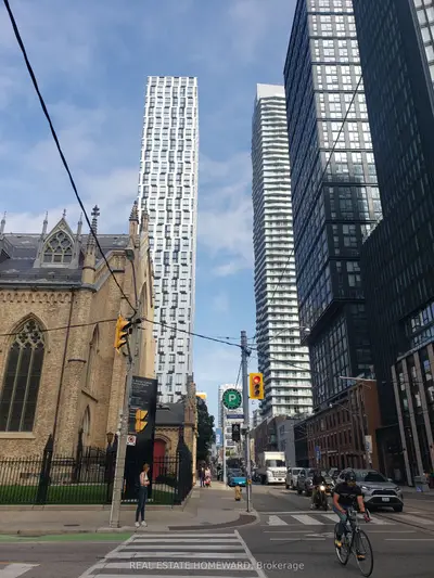 252 Church Street 4905, Toronto, On M5b 0e6