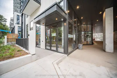 91 Montclair Avenue 503, Toronto, On M5p 0b1