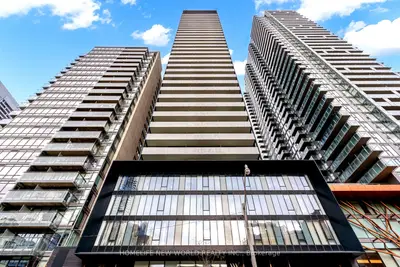 Condo Apartment in Toronto