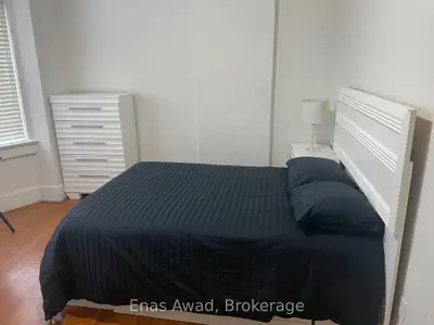738 Manning Avenue, Toronto, On M6g 2w4