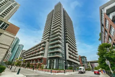 38 Iannuzzi Street Ph03, Toronto, On M5v 0s2