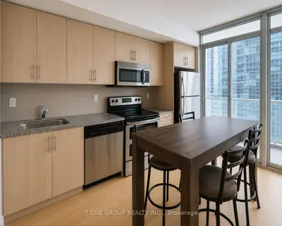 Condo Apartment in Toronto