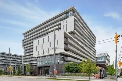 120 Varna Drive 1106, Toronto, On M6a 0b3