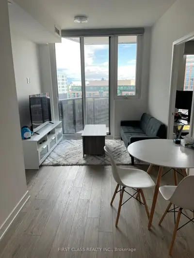 30 Tretti Way 1217, Toronto, On M3h 0e3