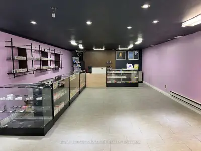 449 Church Street Lower, Toronto, On M4y 2c5