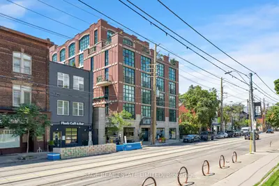Condo Apartment in Toronto